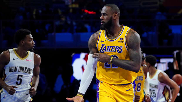 herbert jones lebron james new orleans pelicans